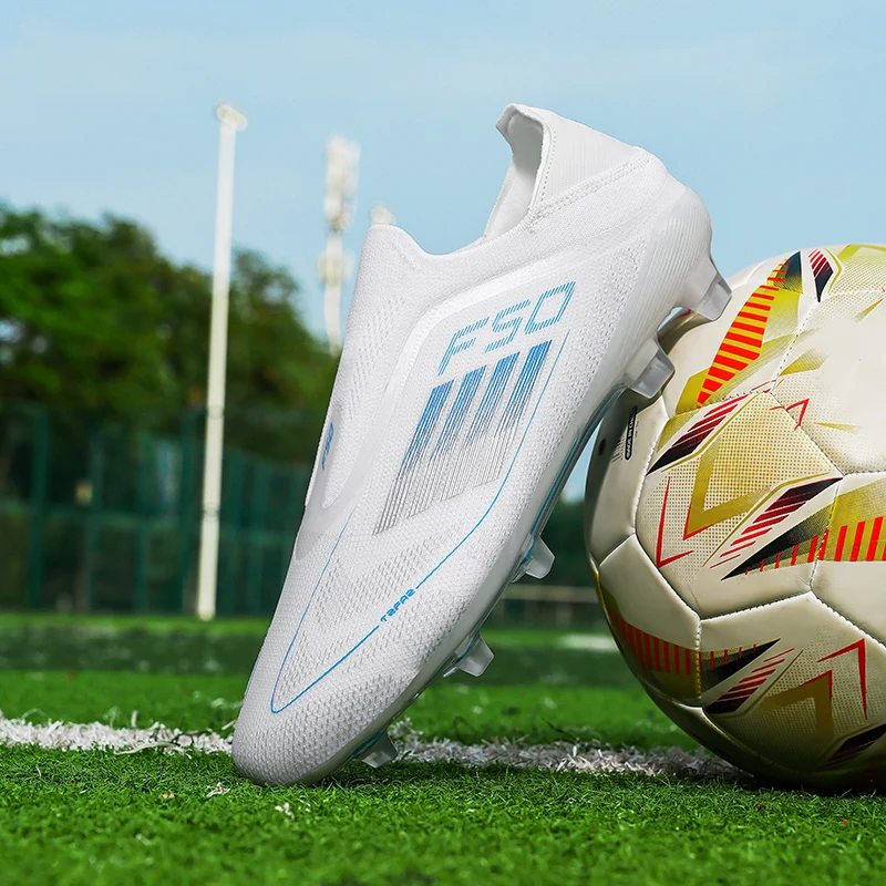 Nuove Scarpe da Calcio Profess - Outdoor Sport Court recensione e prezzo