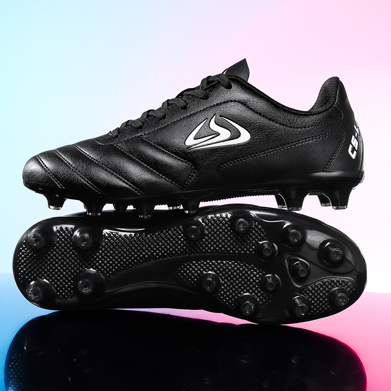 Nuove Scarpe da Calcio per Uom - Outdoor Sport Court recensione e prezzo