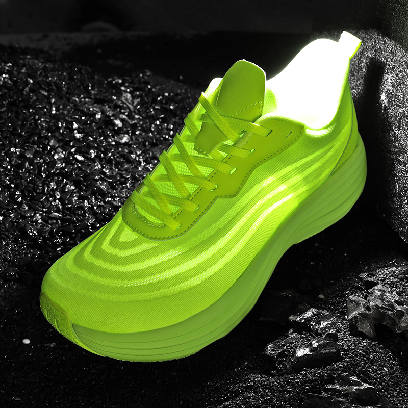 Scarpe da Corsa Uomo a Punta L - Outdoor Sport Court recensione e prezzo