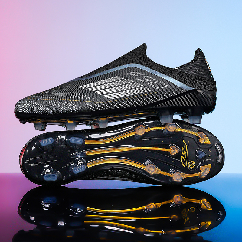 Nuovi Scarpini da Calcio per U - Outdoor Sport Court recensione e prezzo