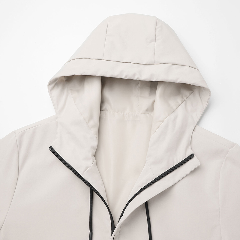 Giacca Impermeabile da Escursi - Outdoor Sport Windbreaker recensione e prezzo